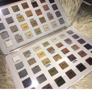 Sephora + Pantone Universe Eyeshadow Palette